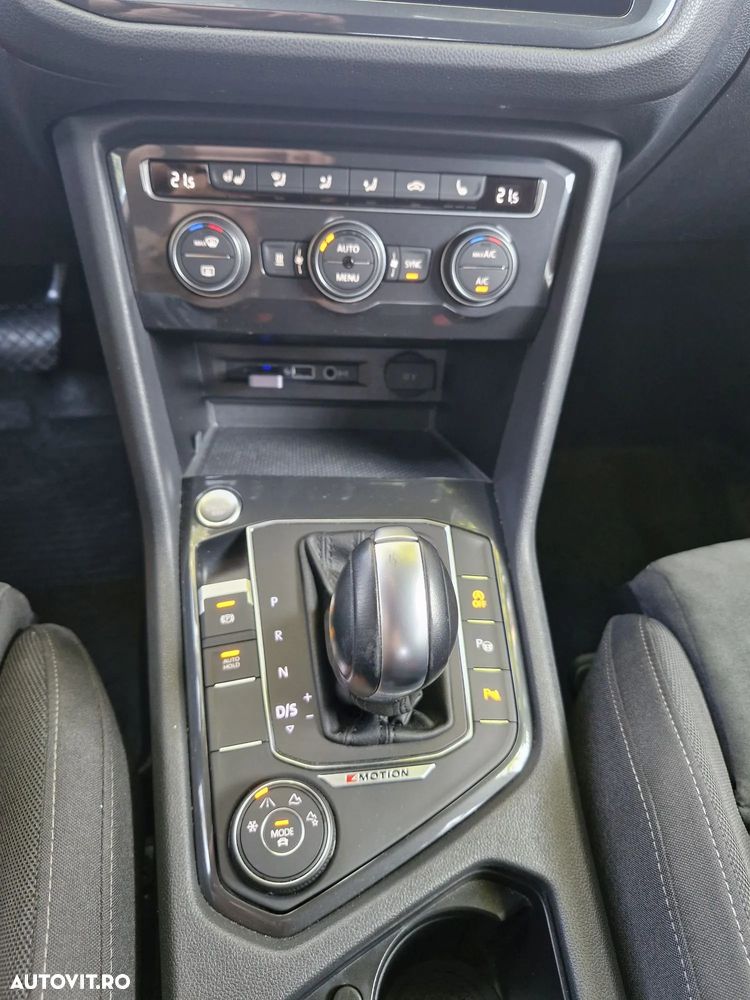 Volkswagen Tiguan 2.0 TDI DSG 4Mot Highline - 16