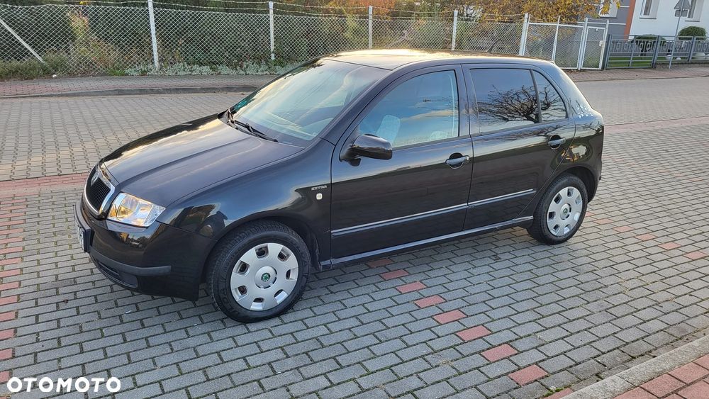 Skoda Fabia 1.2 HTP Extra - 2