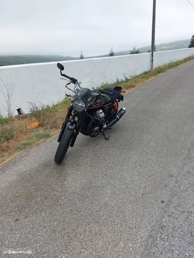 Moto Guzzi V7 - 6
