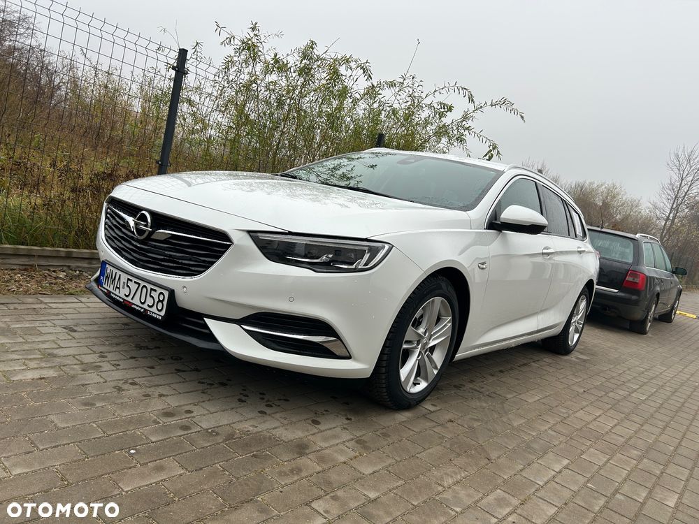 Opel Insignia - 1