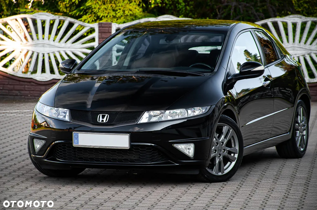 Honda Civic 1.8 GT Special Edition - 12