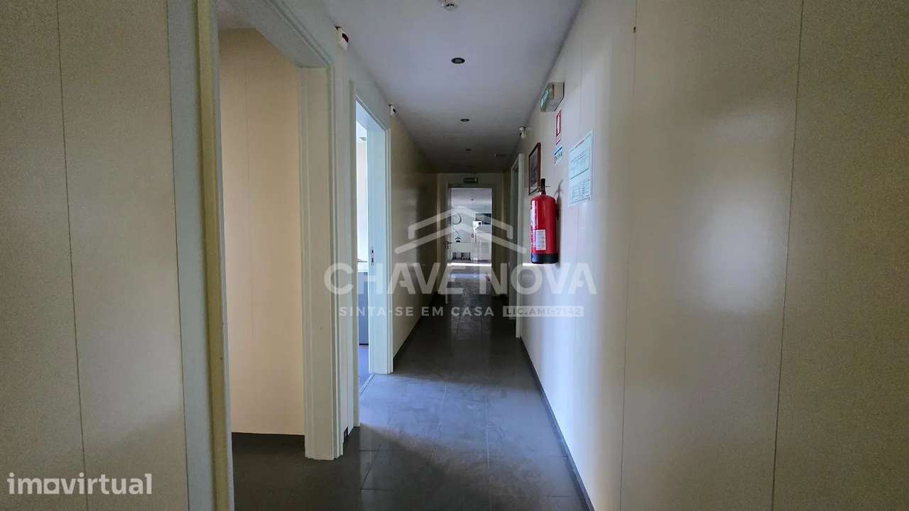Escritório c/ 196m2 na Boavista | Pinheiro Manso | Porto - Grande imagem: 5/12