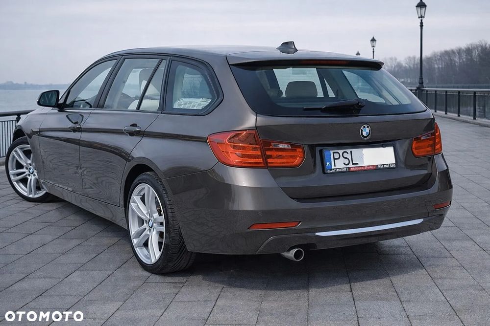 BMW Seria 3 320d xDrive DPF Edition Sport - 5