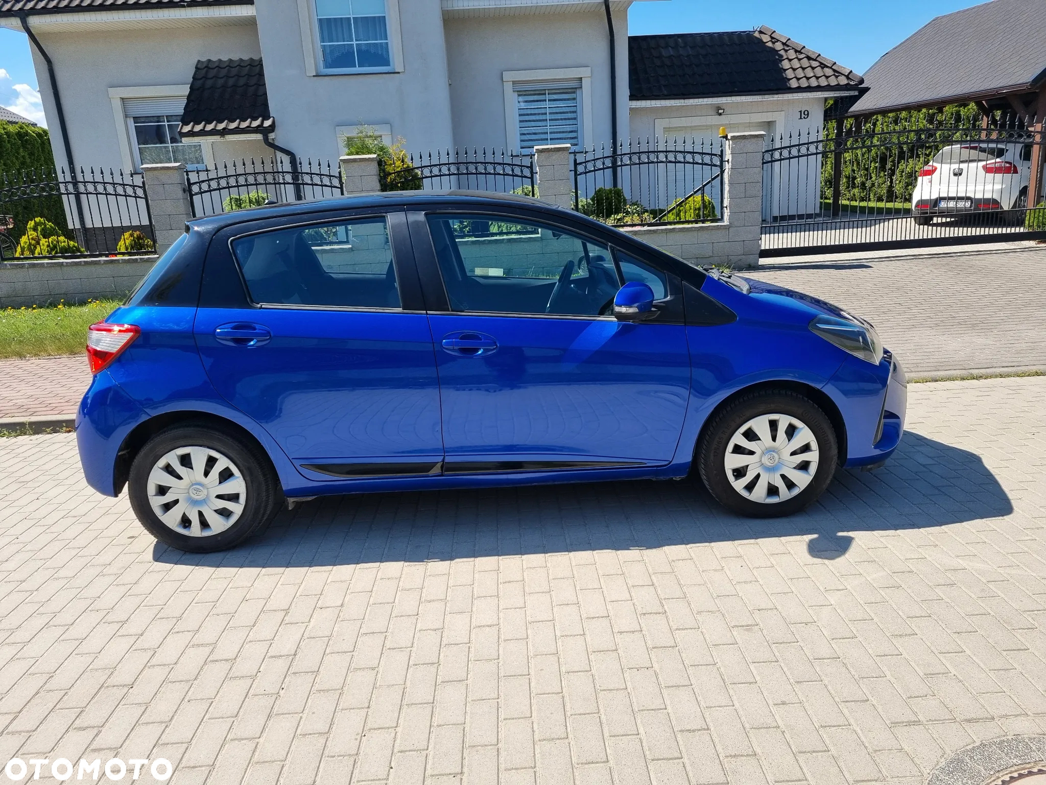 Toyota Yaris 1.0 Active - 12