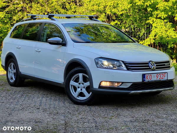 Volkswagen Passat Alltrack 2.0 TDI 4Motion DSG BlueMotion Tec