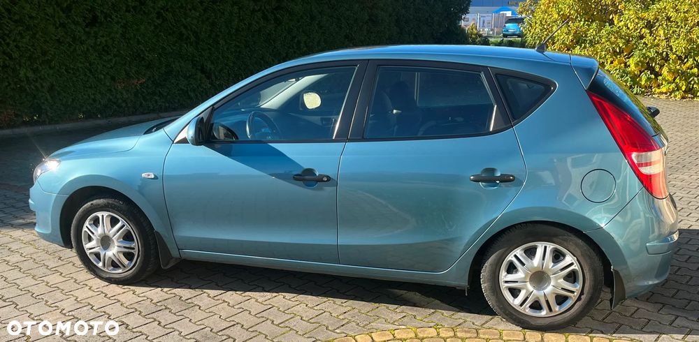 Hyundai i30 1.4 Classic + - 9