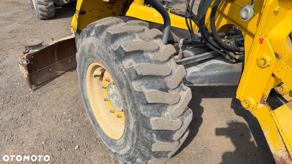 New Holland F106.6 - 16