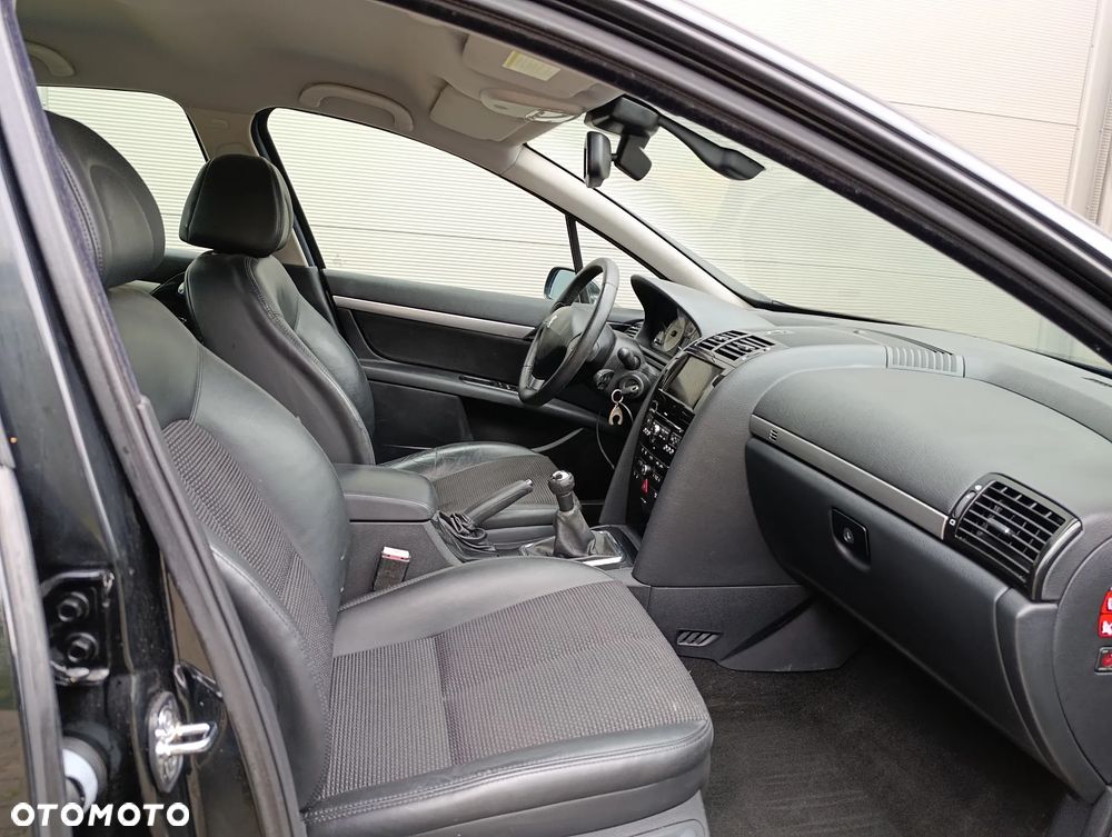 Peugeot 407 140 Sport - 12