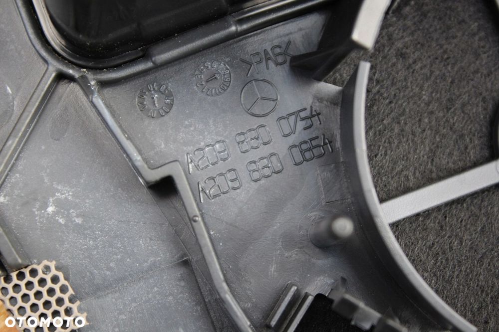 Kratka nawiewu deski Mercedes CLK w209 2098300754 - 3