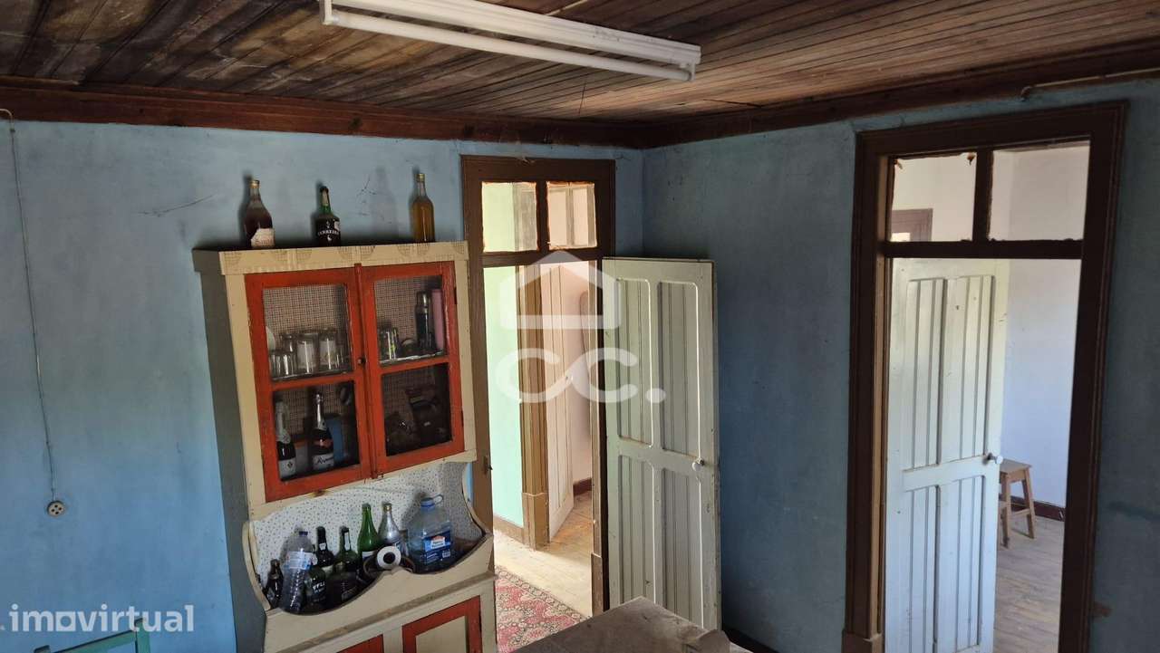 Moradia para restauro em Aljubarrota - Grande imagem: 3/11