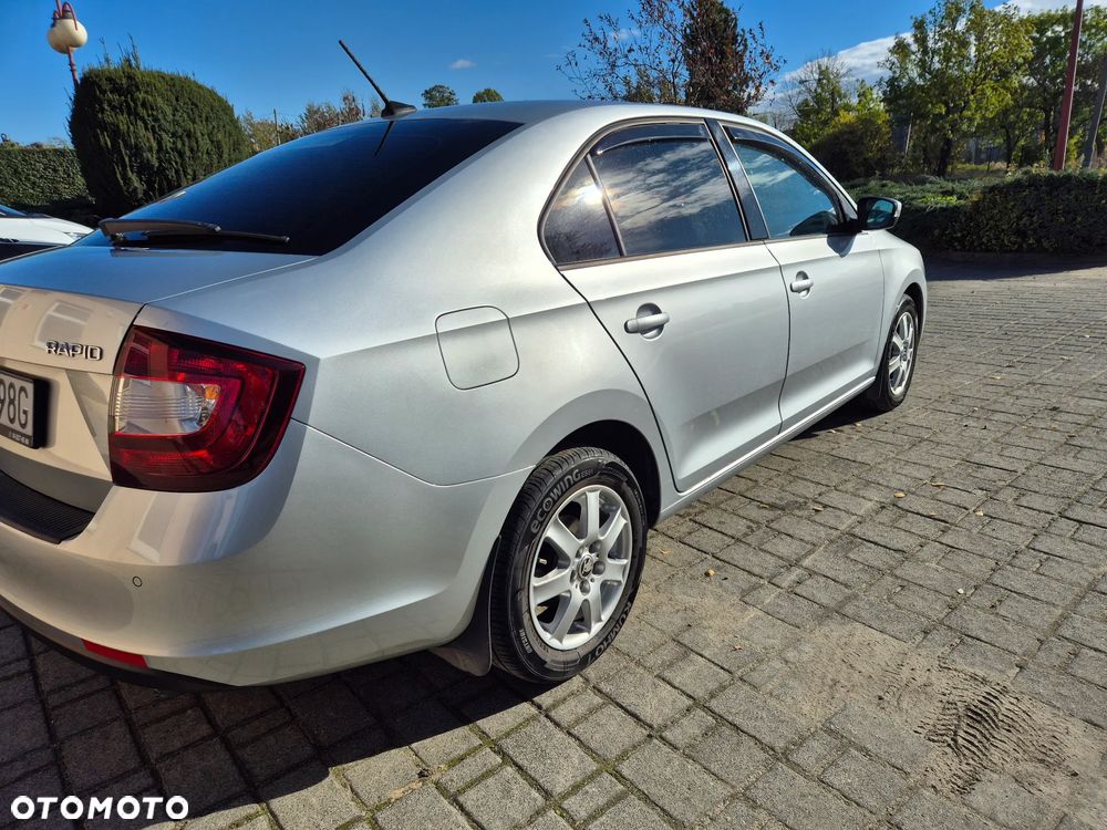 Skoda RAPID 1.0 TSI Ambition - 17