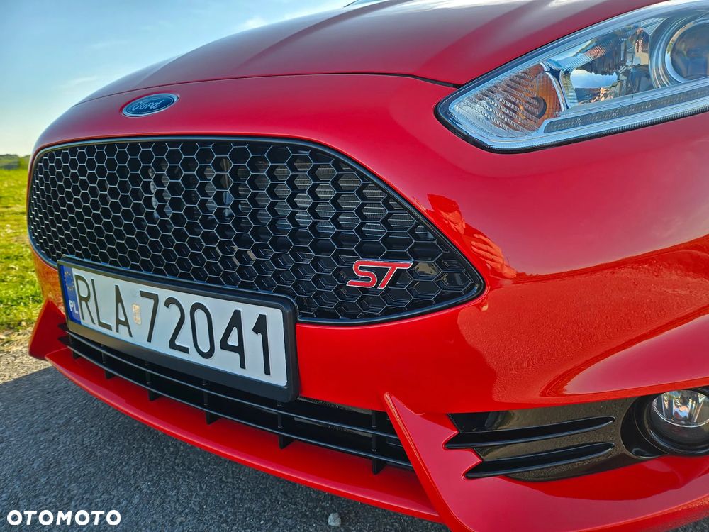 Ford Fiesta 1.6 EcoBoost ST - 5
