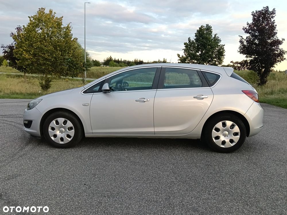 Opel Astra 1.7 CDTI - 9