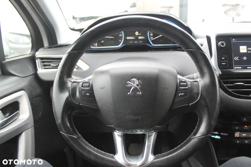Peugeot 2008 PureTech 110 GPF Stop&Start EAT6 Style - 14