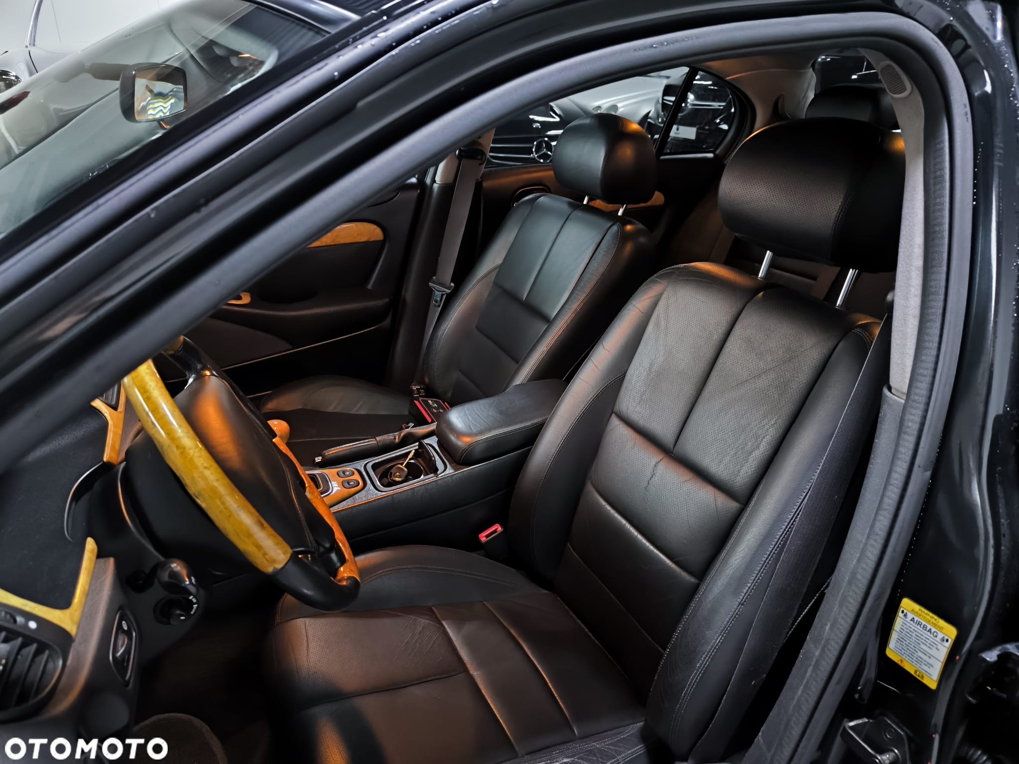 Jaguar S-Type - 10