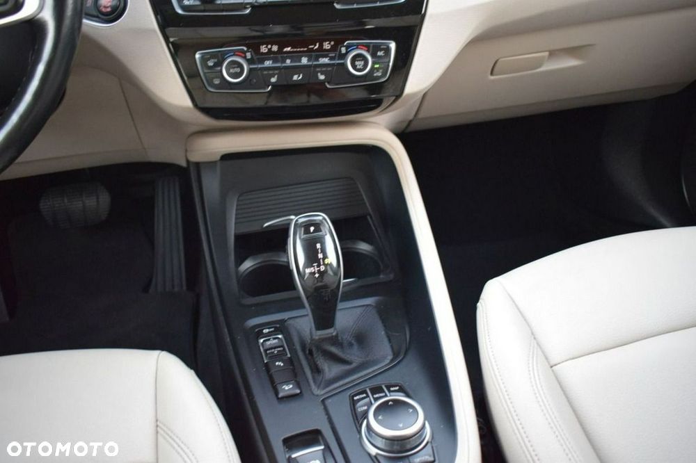 BMW X1 xDrive18d - 8