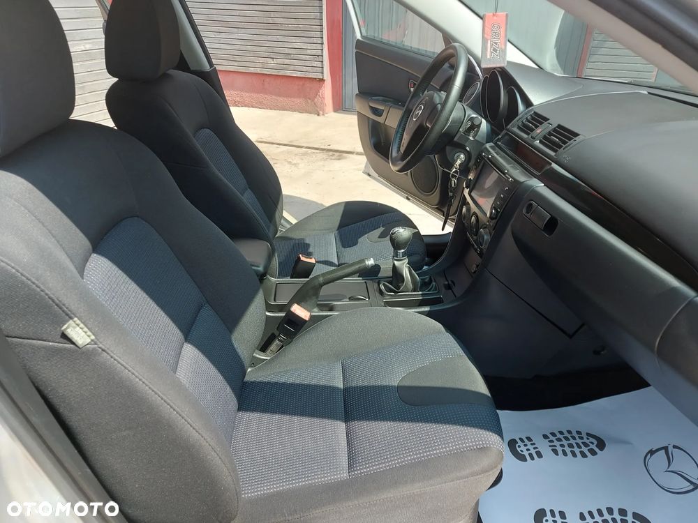 Mazda 3 1.6 Sport Exclusive - 21