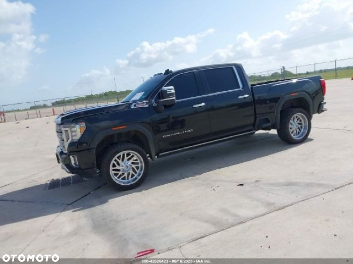 GMC Sierra - 2