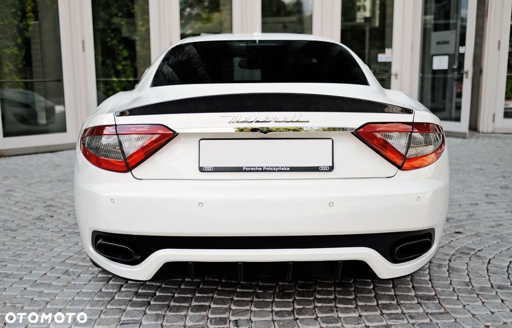 Maserati GranTurismo S - 6