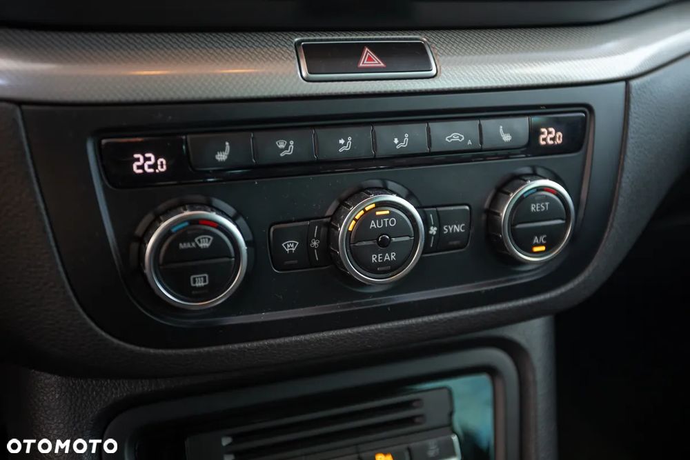 Volkswagen Sharan 2.0 TDI DSG BlueMotion Technology Match - 36