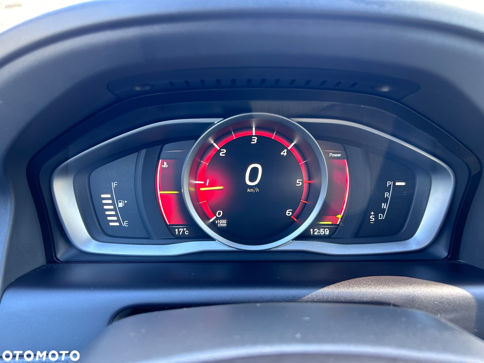 Volvo XC 60 D3 Drive-E Momentum - 13