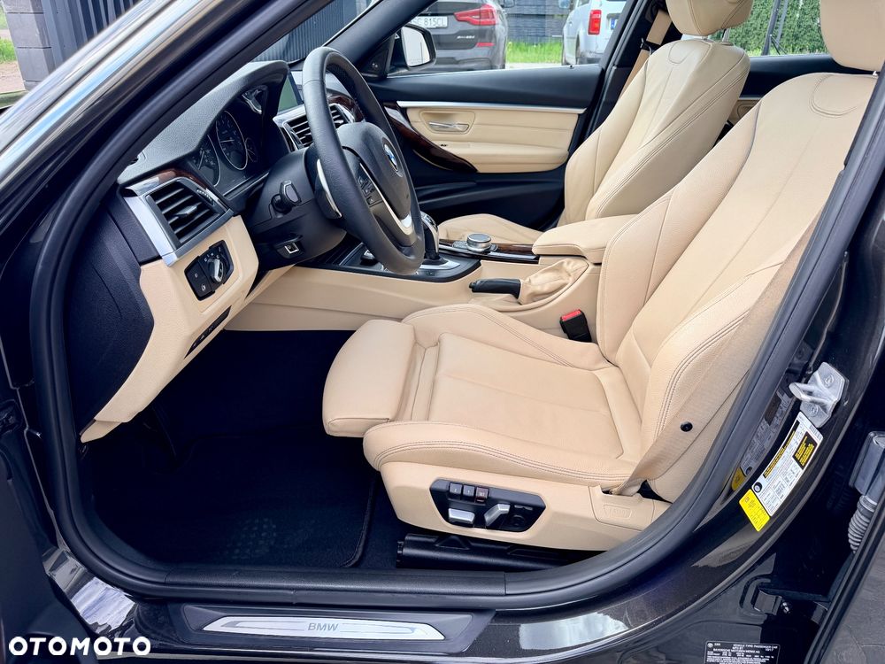BMW Seria 3 330i Luxury Line - 25