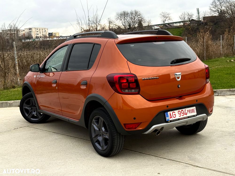 Dacia Sandero TCe 90 Celebration - 29