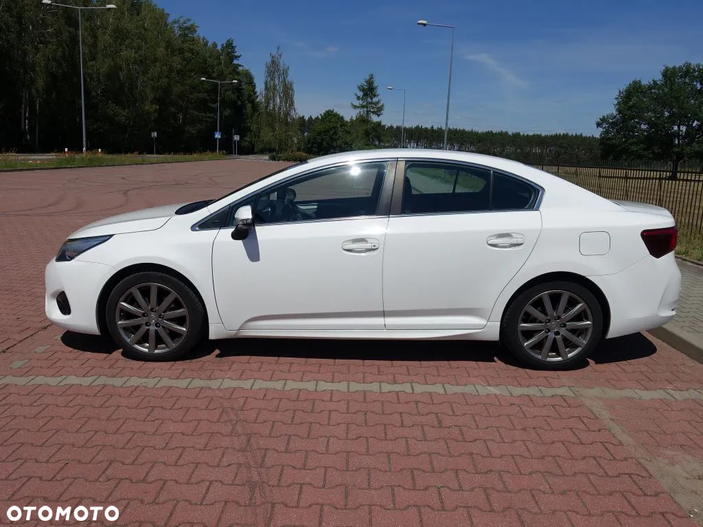 Toyota Avensis 1.8 Active - 7