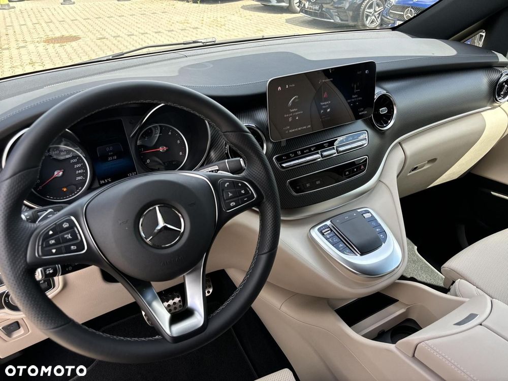 Mercedes-Benz Klasa V - 14