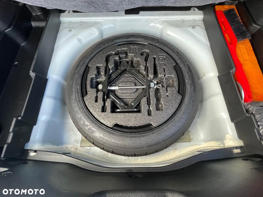 Kia Ceed 1.6 T-GDI GT-Challenge - 24