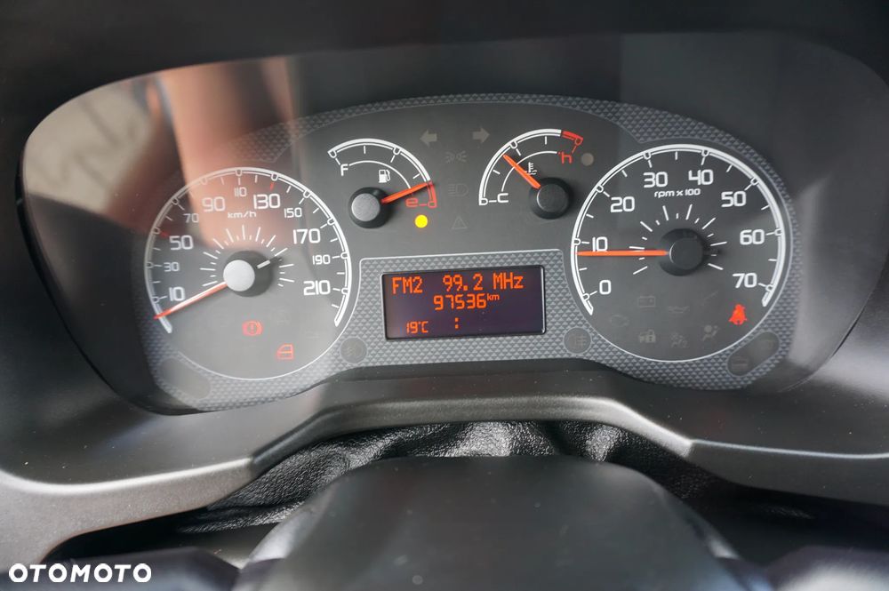 Fiat Qubo 1.4 8V Easy - 33