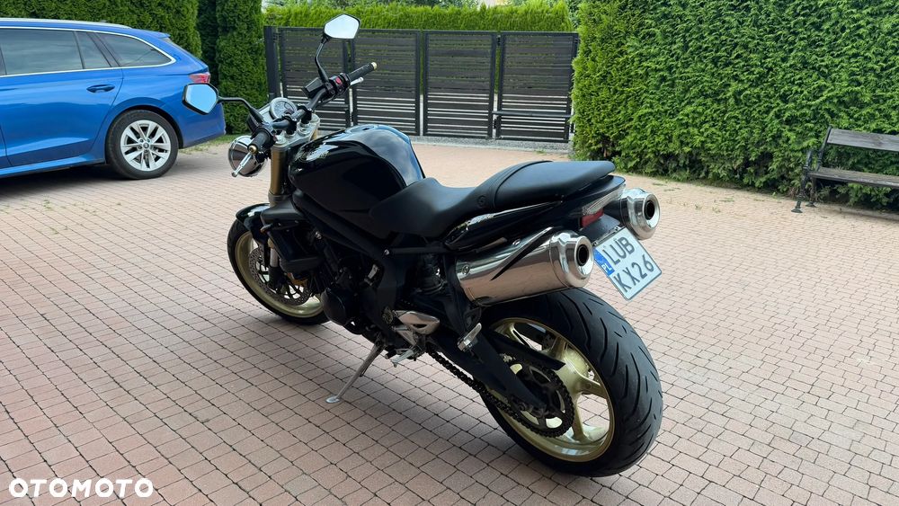 Triumph Street Triple - 4