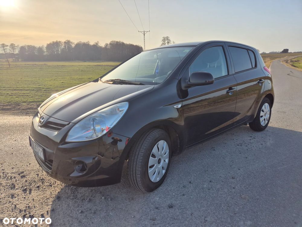 Hyundai i20 1.2 UEFA EURO 2012 Edition - 20