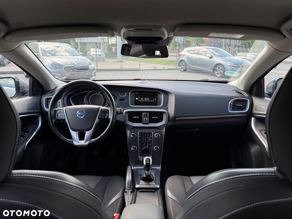 Volvo V40 D4 Drive-E Momentum - 15