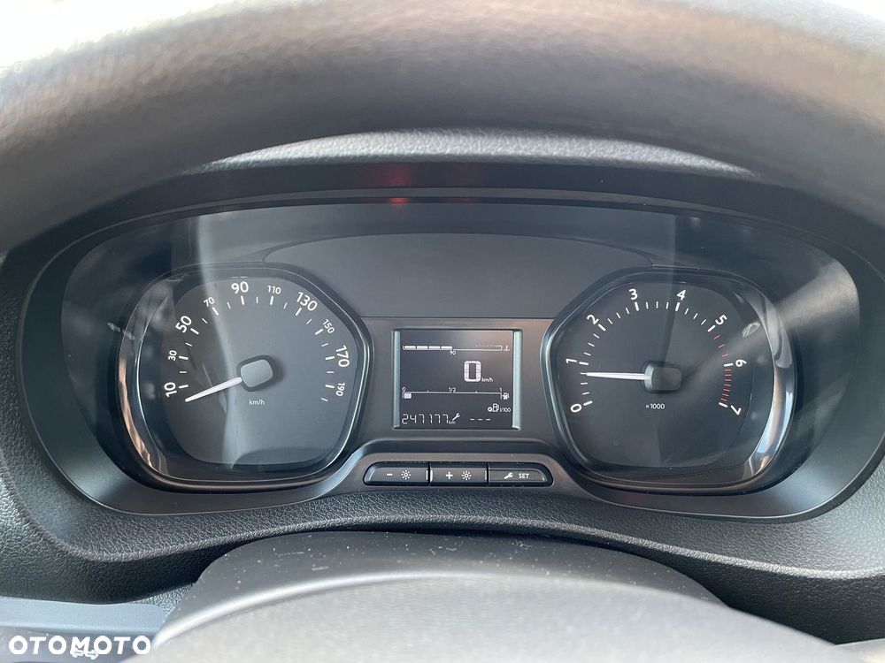 Toyota PROACE - 14