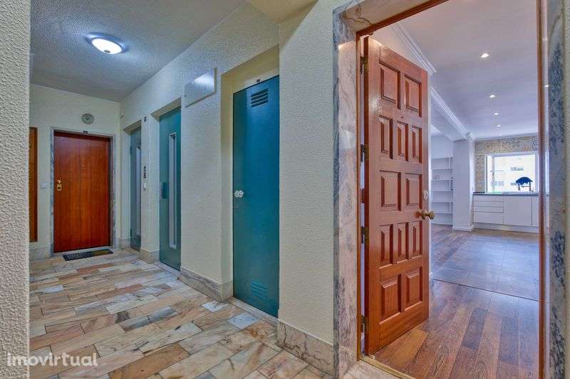 T3 Espaçoso com 135 m² em Massamá | Excelente Localização - Grande imagem: 5/12