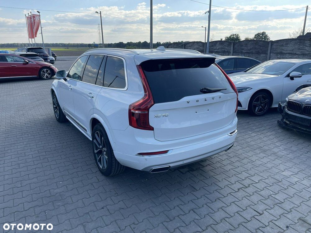 Volvo XC 90 D5 SCR AWD Inscription - 4
