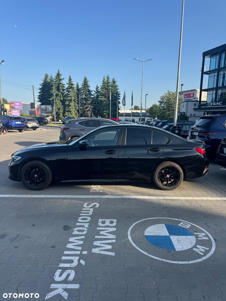BMW Seria 3 318i - 2