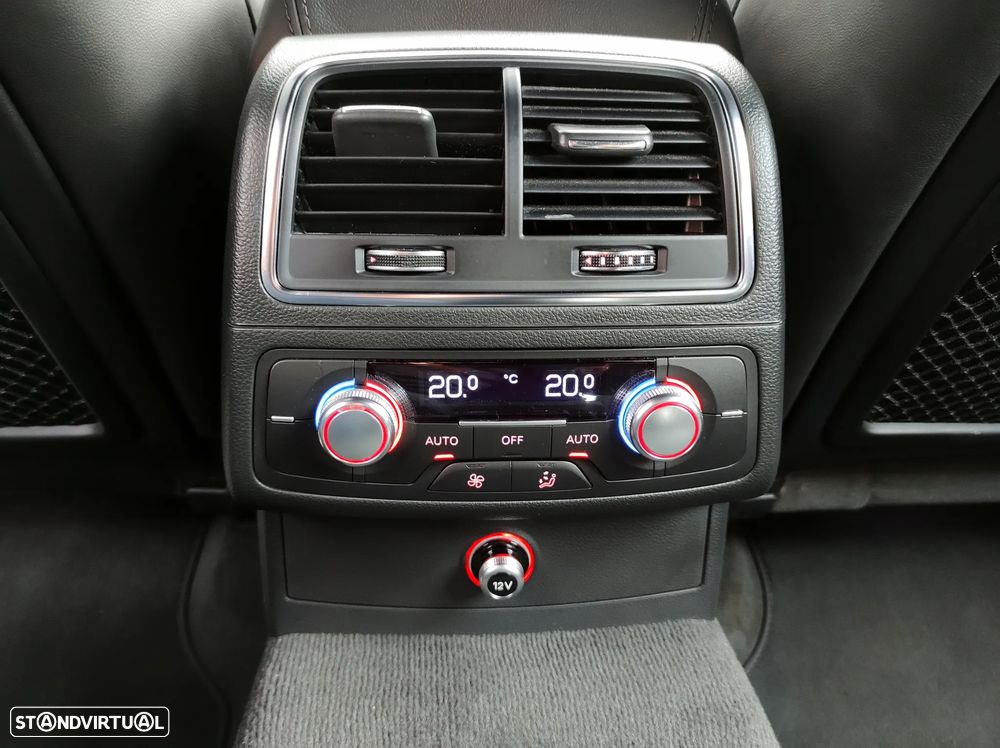 Audi A6 Avant 2.0 TDI Ultra S tronic - 32