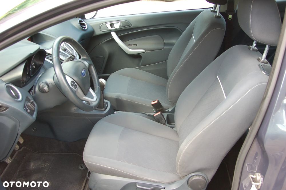 Ford Fiesta 1.25 Champions Edition - 12