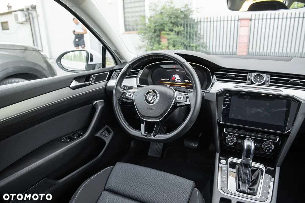Volkswagen Passat Variant - 30
