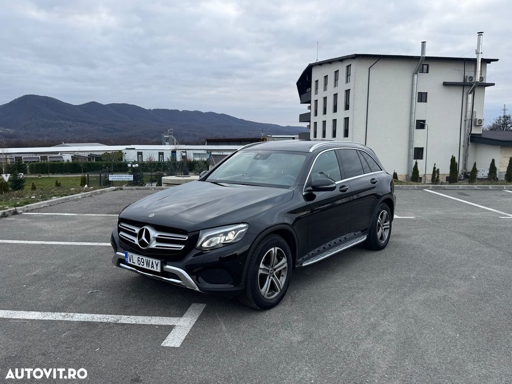 Mercedes-Benz GLC - 1