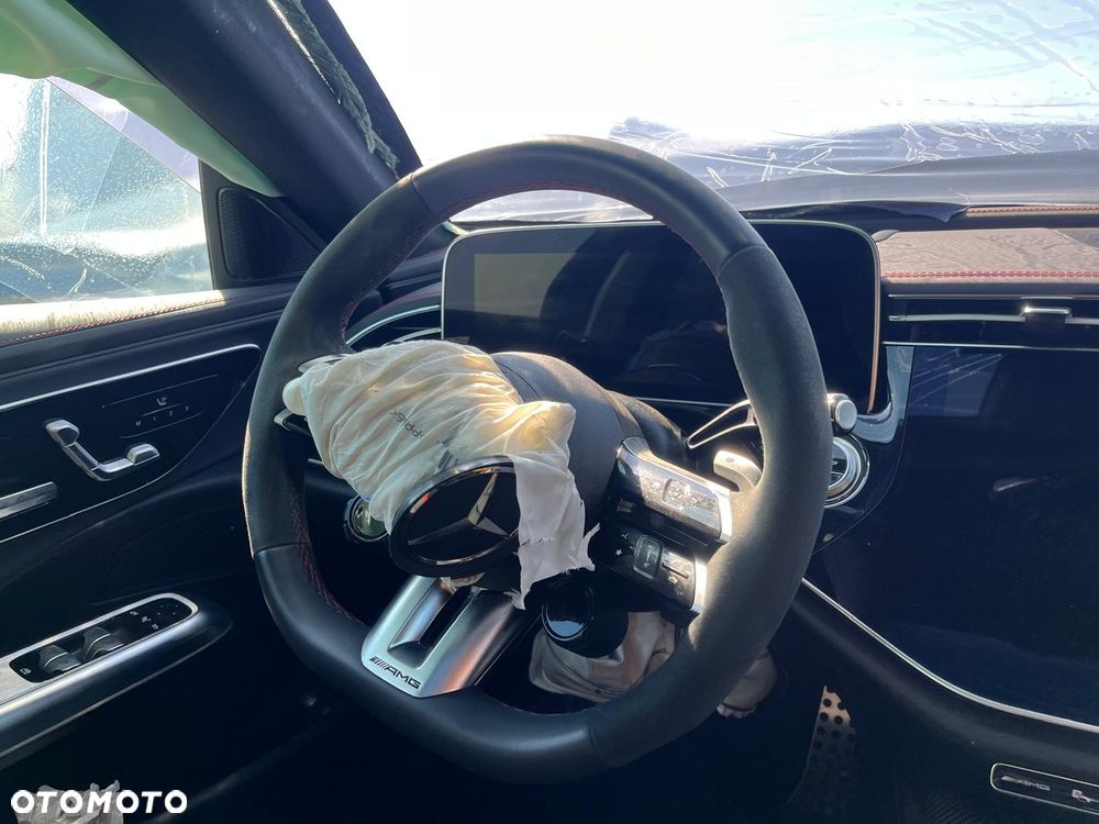 Mercedes-Benz Klasa E AMG 53 PHEV 4Matic+ 9G-Tronic TCT - 6