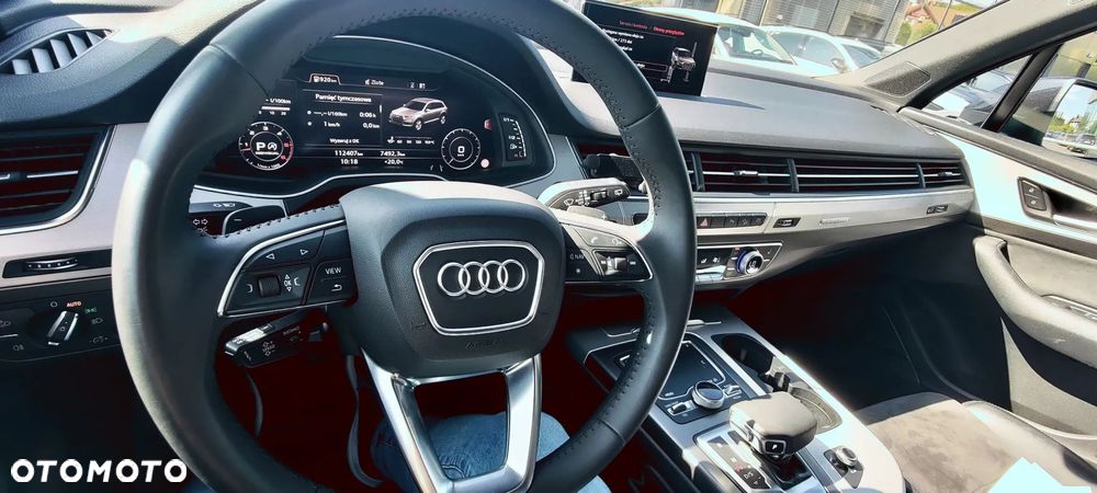 Audi Q7 - 9