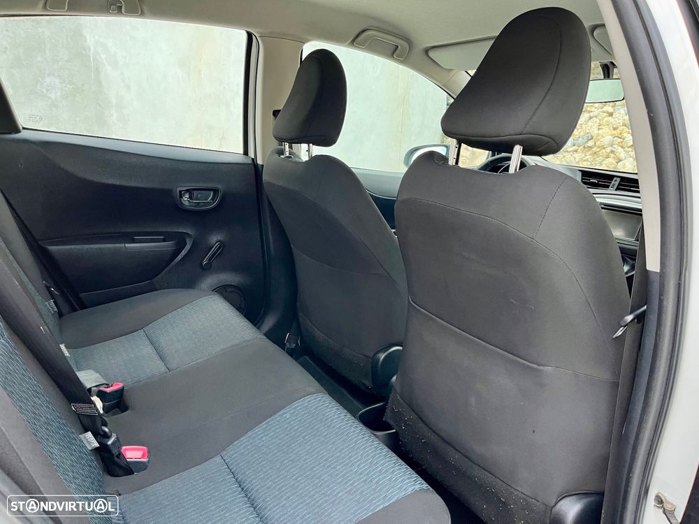 Toyota Yaris 1.4 D-4D ACtive+AC - 29