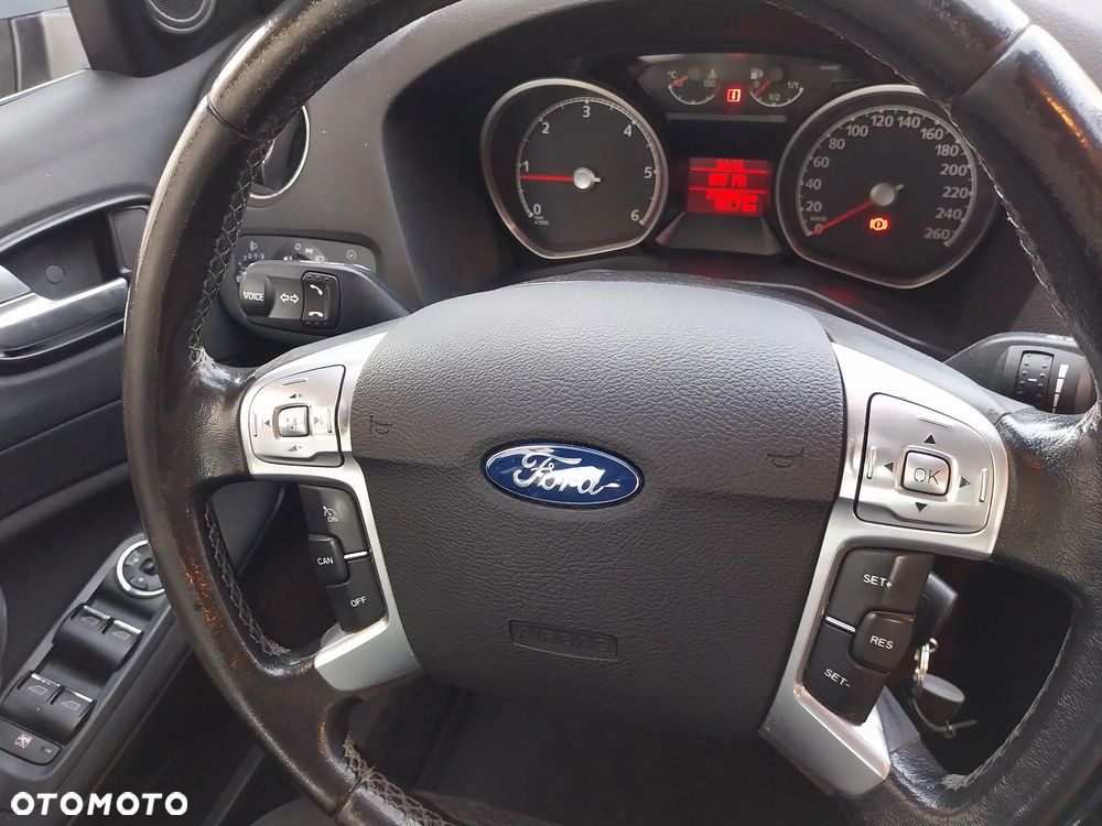 Ford Mondeo 2.0 TDCi Ghia - 28