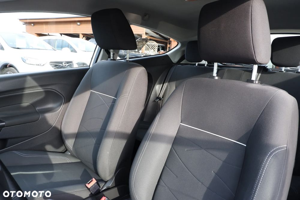 Ford Fiesta 1.25 Ambiente - 22