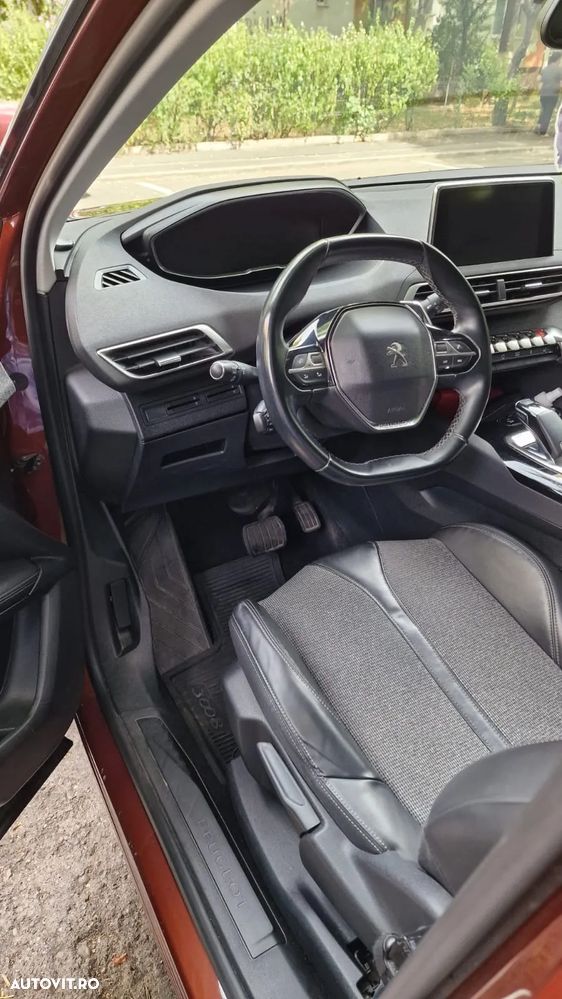 Peugeot 3008 1.2 PureTech Turbo S&S EAT6 Allure - 9