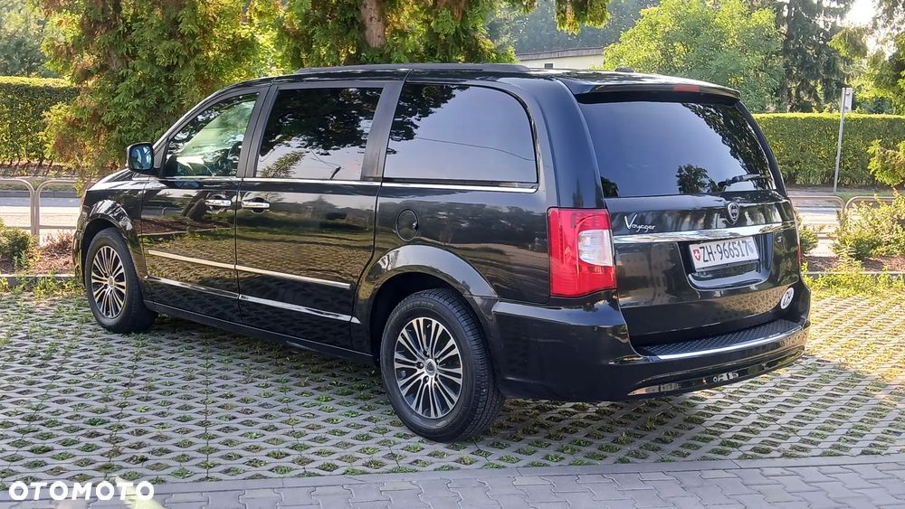 Lancia Voyager 2.8 Multijet 16v Platinum - 15