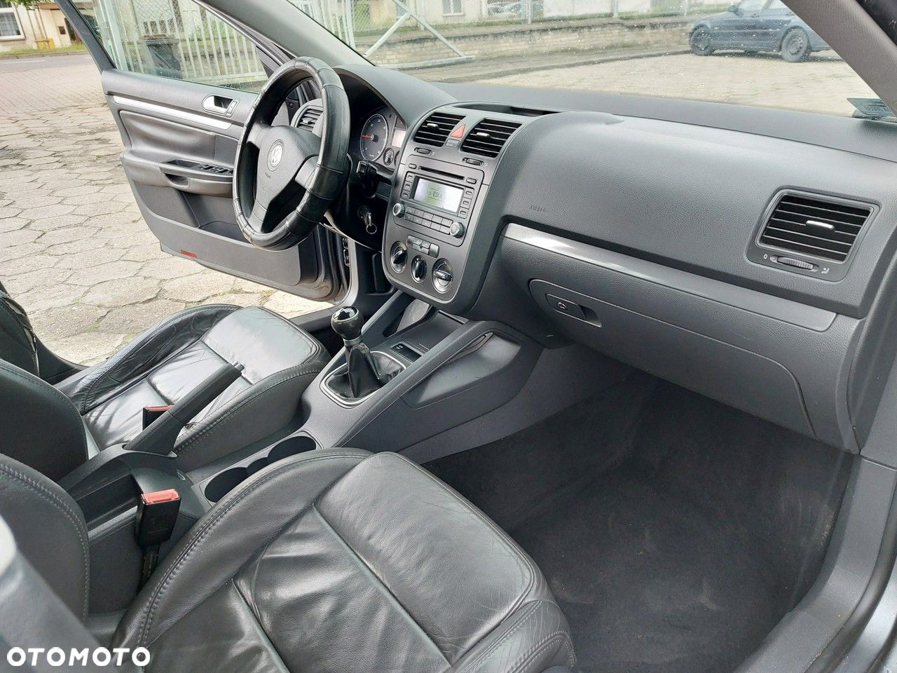 Volkswagen Golf - 13